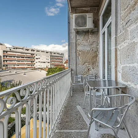 Guestready - Comendador Sto Ildefonso Appartamento Oporto